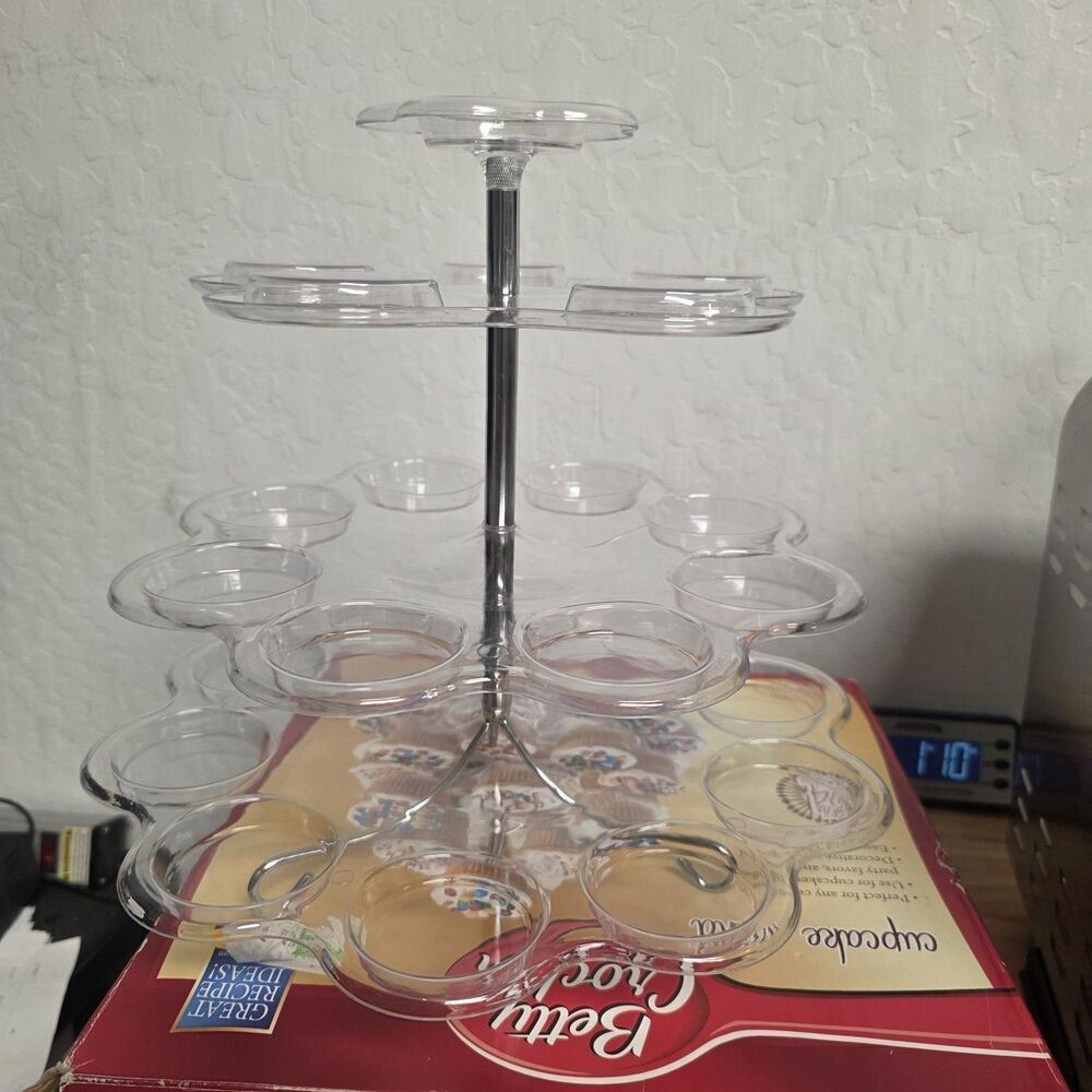 Betty Crocker Cupcake Tier Tree Stand -Holds 24 Cupcakes - Picture 2 of 9